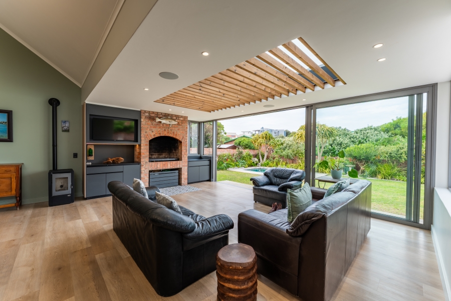 4 Bedroom Property for Sale in Cape St Francis Eastern Cape